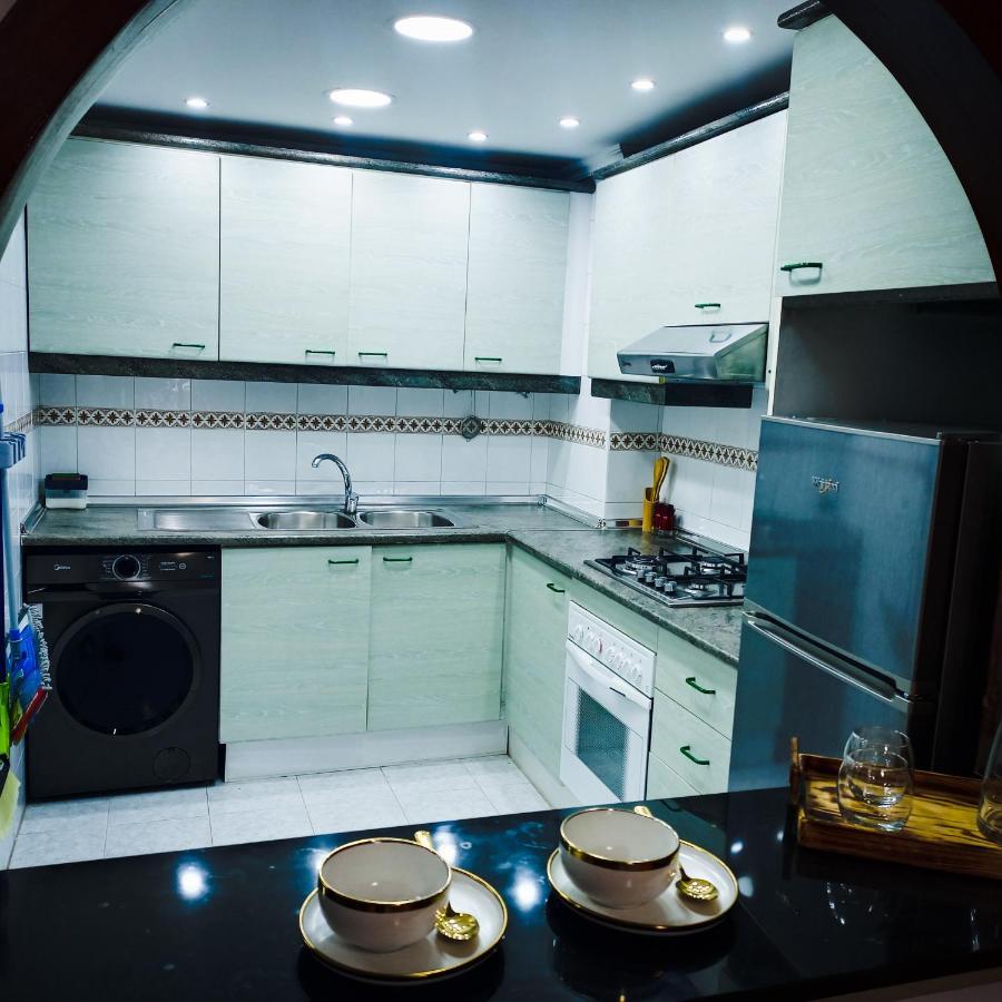 Nouveau Appartement Au Plein Centre-Ville En Face Hilton Tangier Bagian luar foto